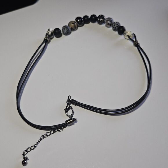 Black And White Themed Semiprecious Beaded Necklace Cord Chain 19-22" - Picture 13 of 15